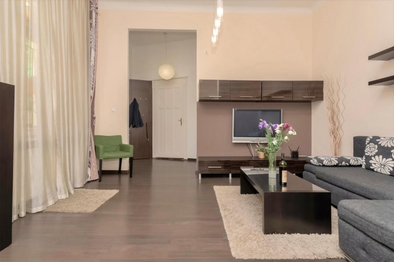 Corvina Apartment Budapest With Free Private Parking Eksteriør billede